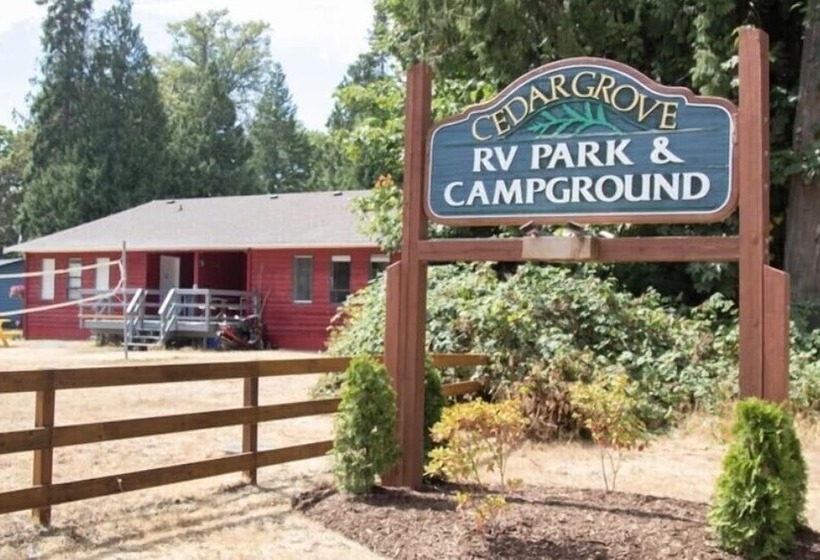 Cedar Grove Motel And Cabins