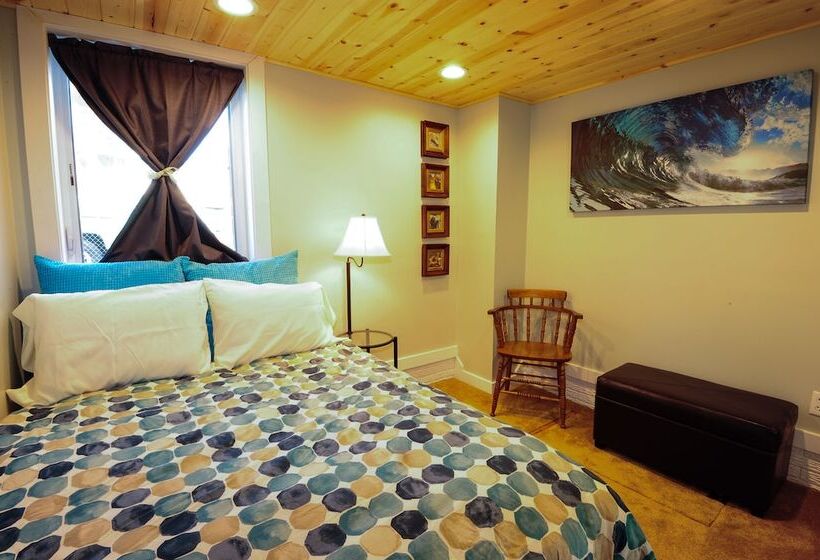 Cranky Crow Bed And Breakfast