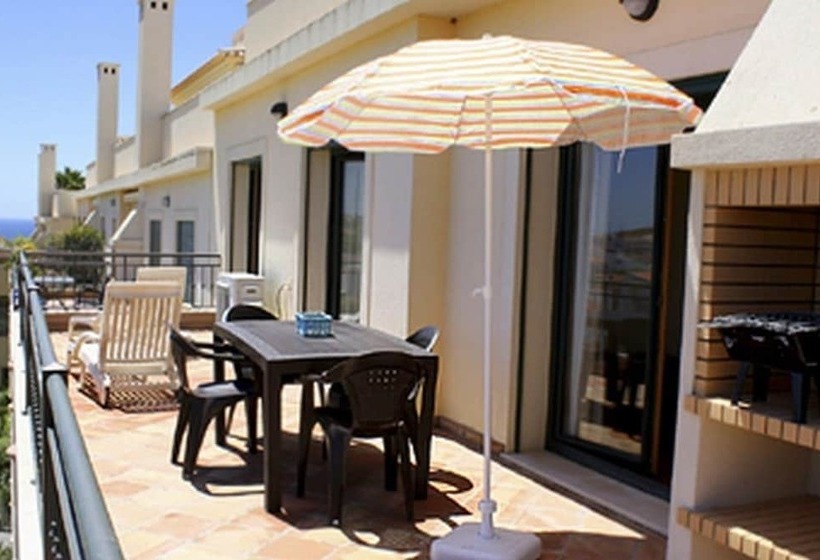 Domus Iberica Burgau Apts & Villas
