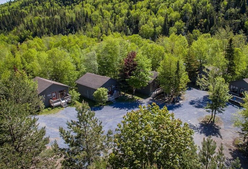 Georges Mountain Village