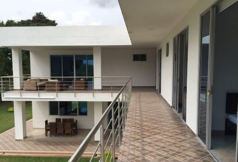 مسافرخانه La Felicidad