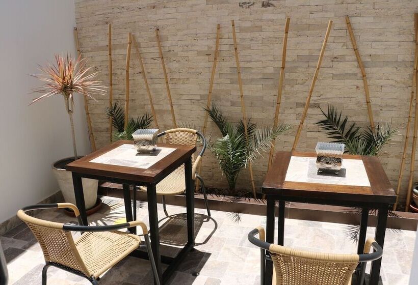 مسافرخانه Principado Moquegua