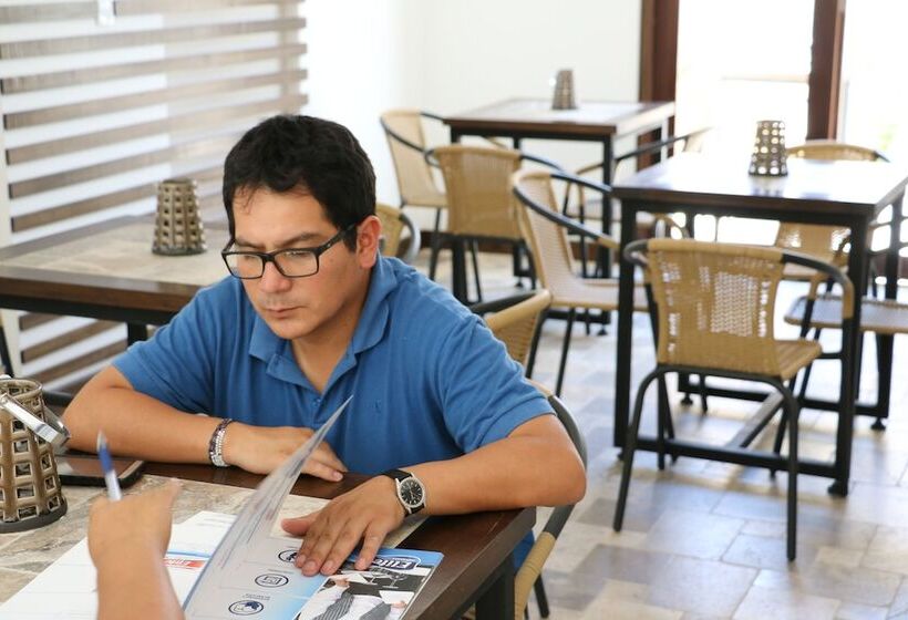 مسافرخانه Principado Moquegua