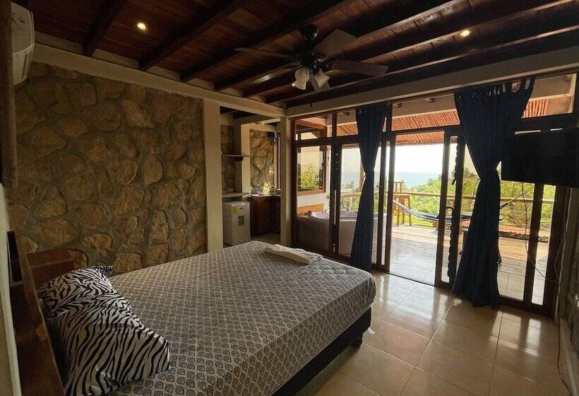 مسافرخانه Punta Hills Montanita