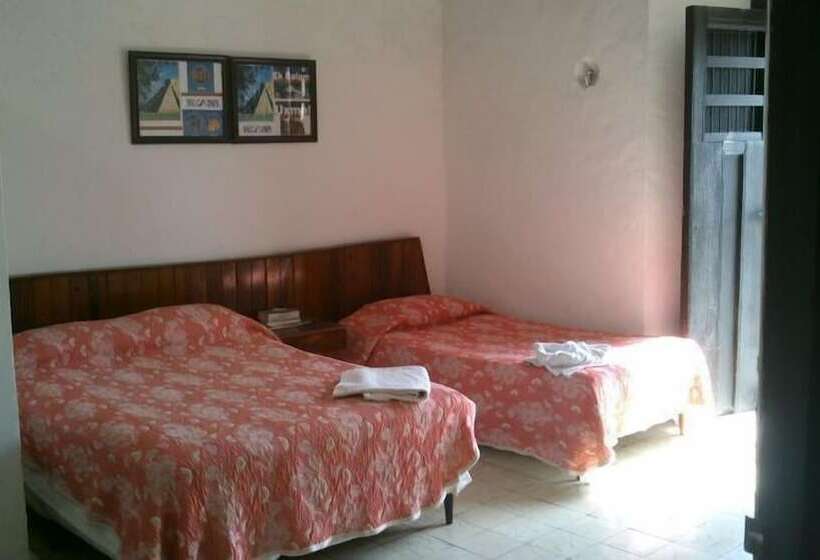 مسافرخانه Sol Colonial