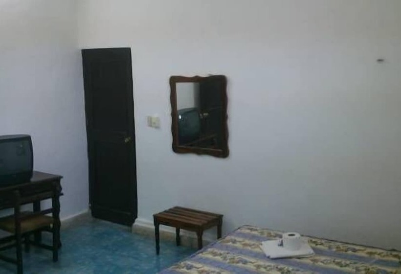 مسافرخانه Sol Colonial