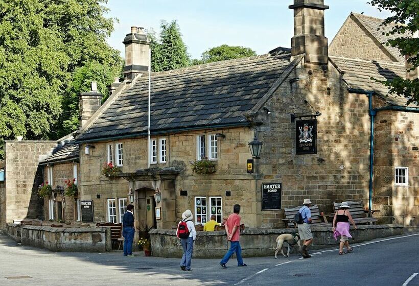 مسافرخانه The Devonshire Arms At Beeley