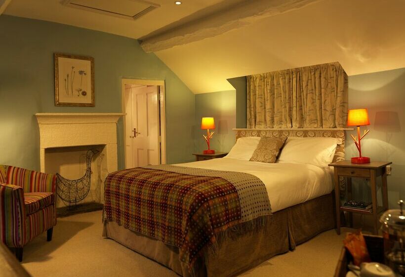 مسافرخانه The Devonshire Arms At Beeley