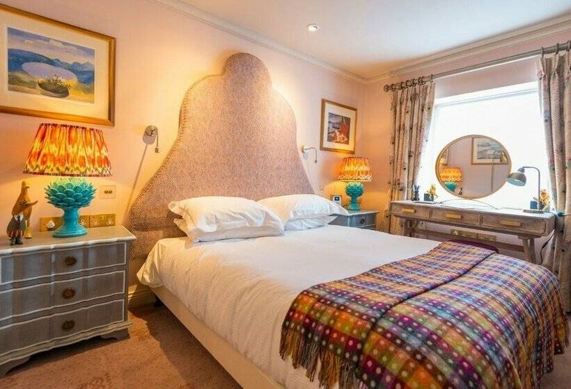 مسافرخانه The Devonshire Arms At Beeley