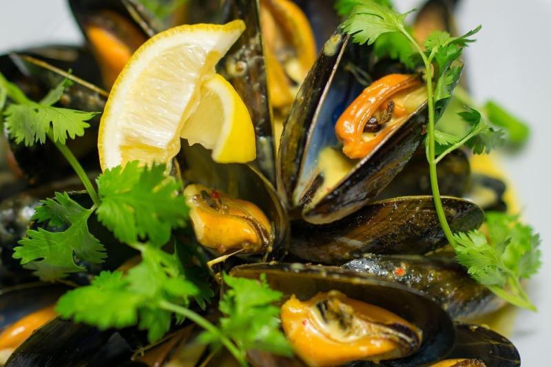 簡易ホテル The Fenwick Steak & Seafood Pub