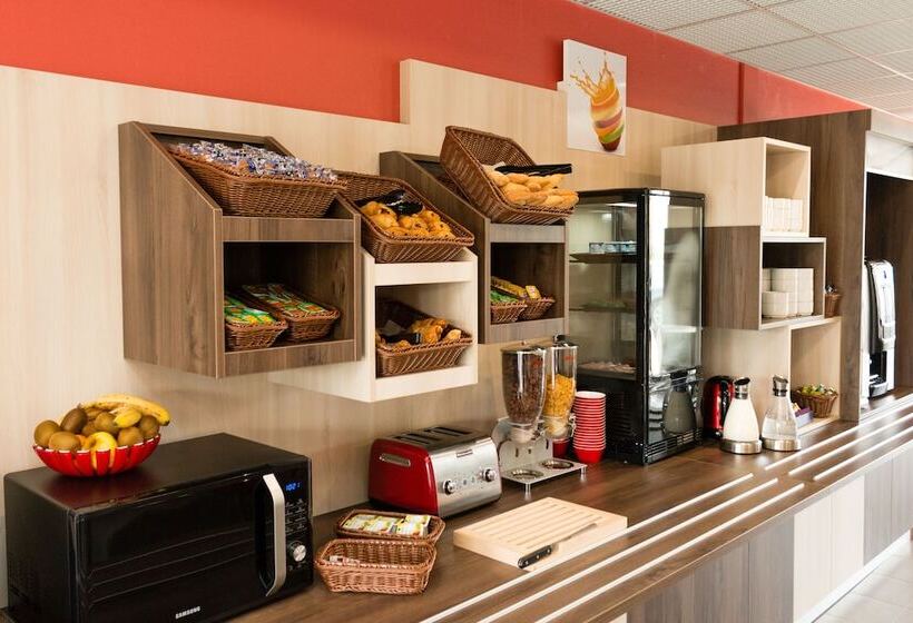 בית מלון כפרי Ace Hôtel Caen Nord Mémorial