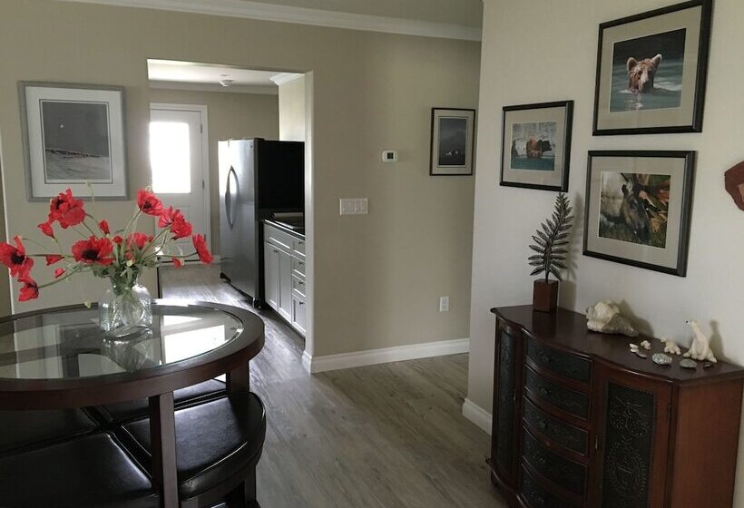 فندق Alaska Seascape Lodge