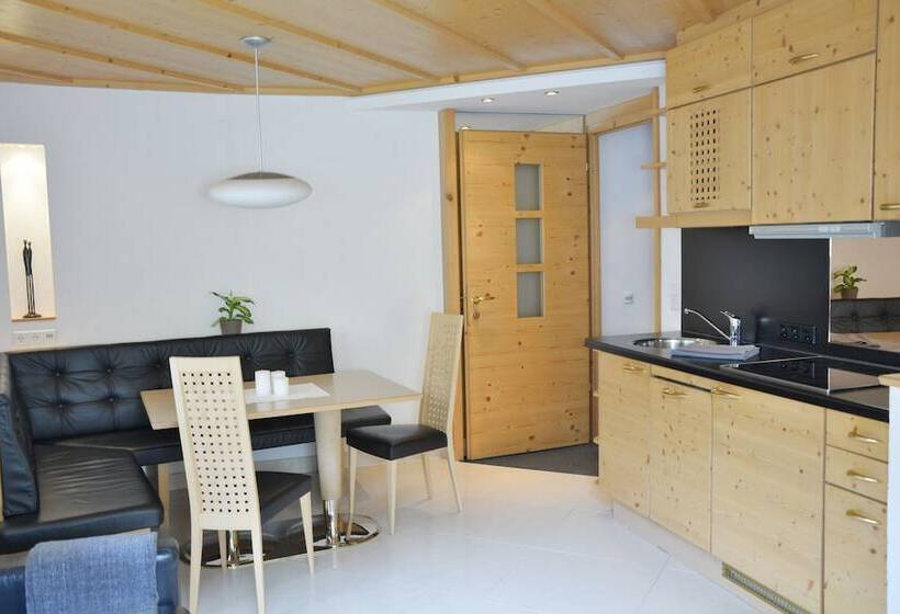 فندق Appartements Aurikel Corso