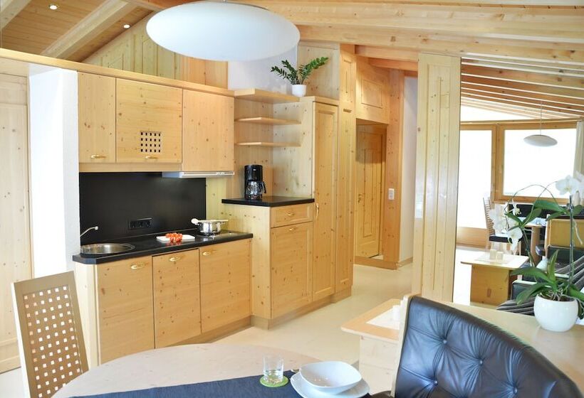 هتل Appartements Aurikel Corso