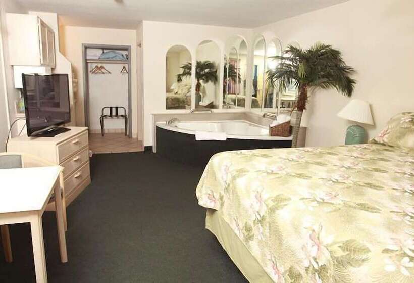 هتل Beachfront Resort