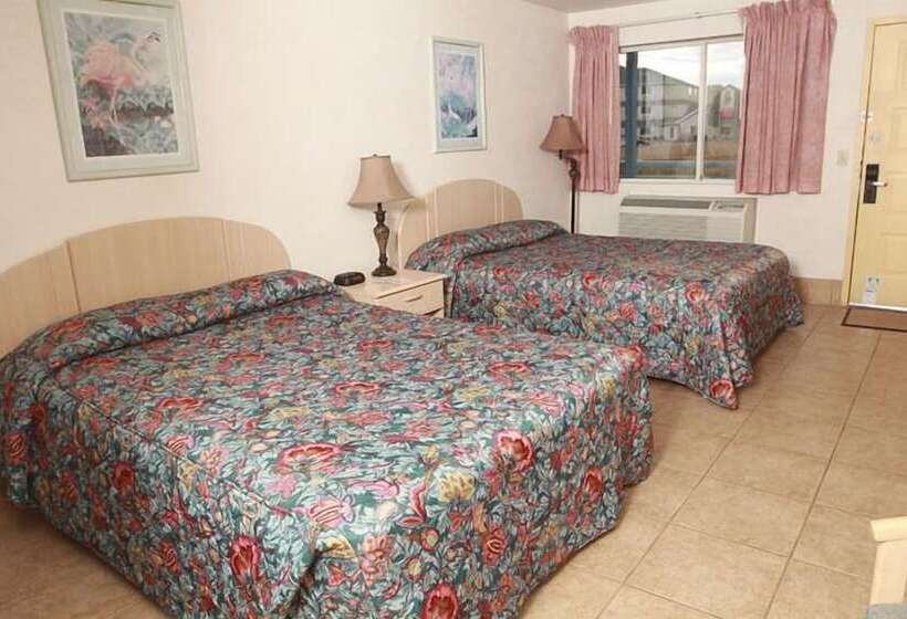 هتل Beachfront Resort