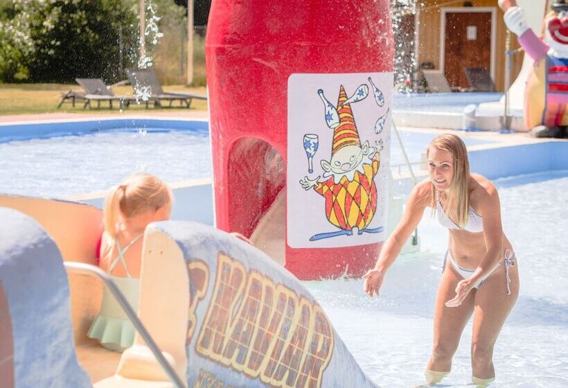فندق Björkbackens Stugby   Campground
