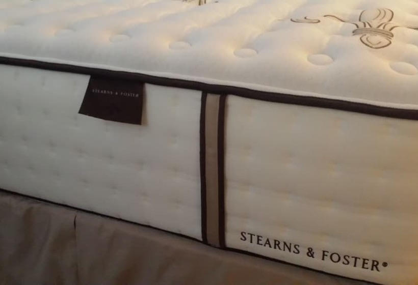 فندق Blue Mountain Springs Resort