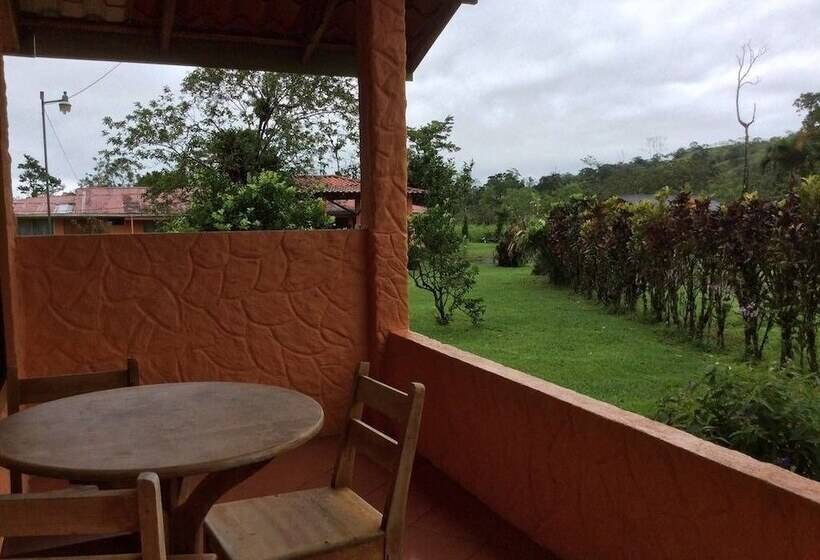 酒店 Cabinas Los Guayabos