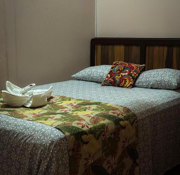 호텔 Cabinas Tropicales