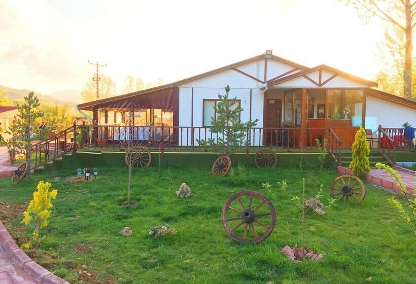 בית מלון כפרי Emirbey Atli Turizm Ve Dogal Yasam Koyu