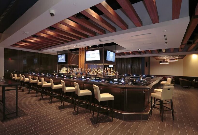 Отель Four Winds Casino Resort – New Buffalo