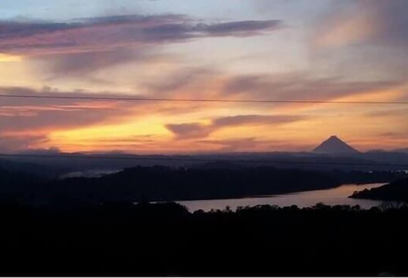 בית מלון כפרי Green Village