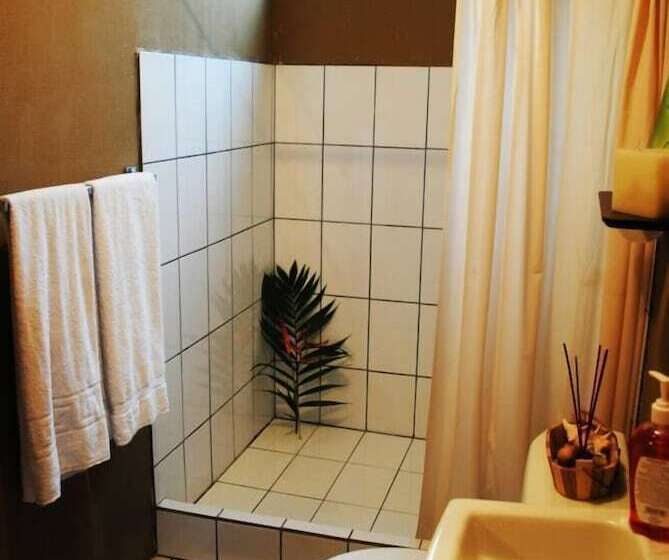 בית מלון כפרי Green Village