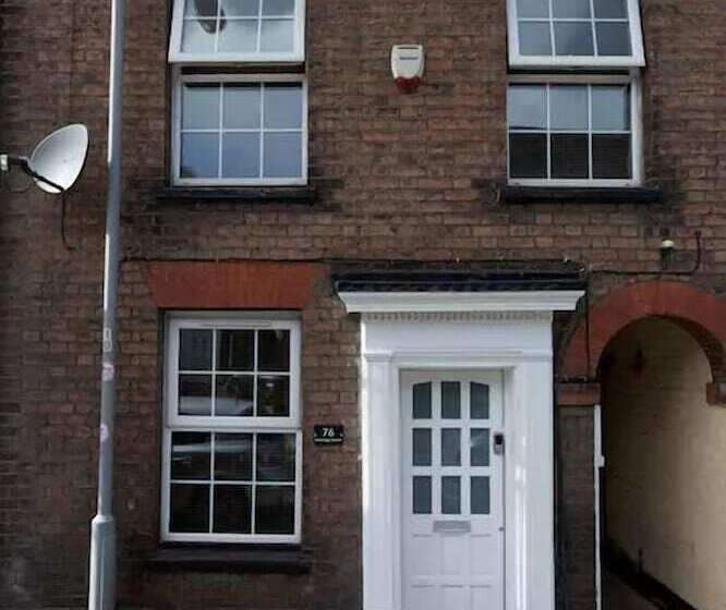 בית מלון כפרי Hastings House Luton   Inhabit Short Stays