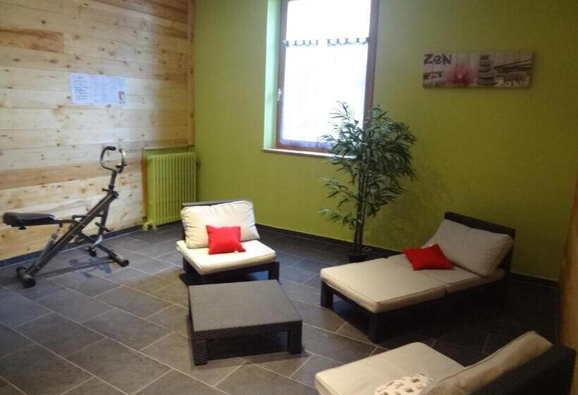 ホテル Hôtel Castillan