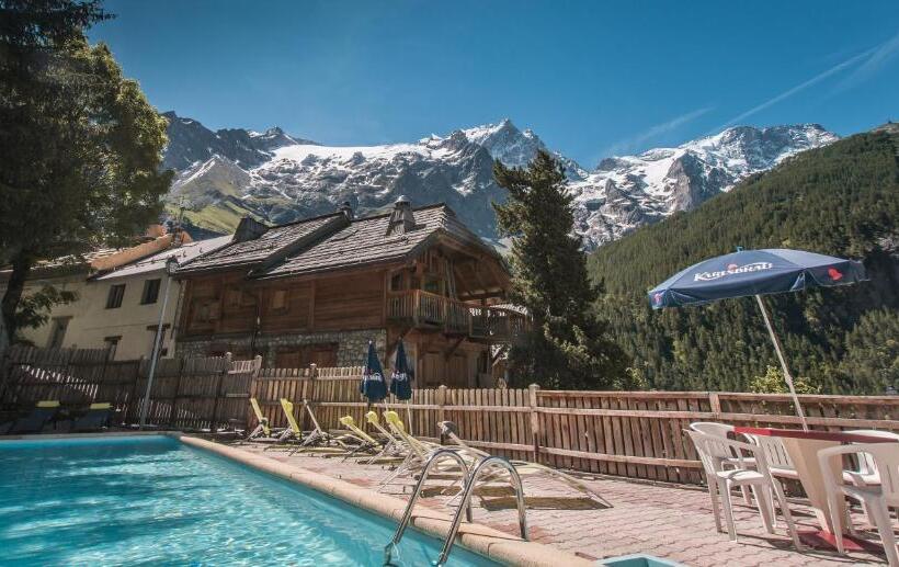 Отель Hôtel Castillan