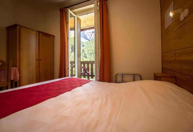 ホテル Hôtel Castillan