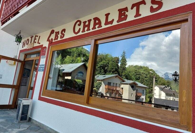 Отель Hôtel Les Chalets