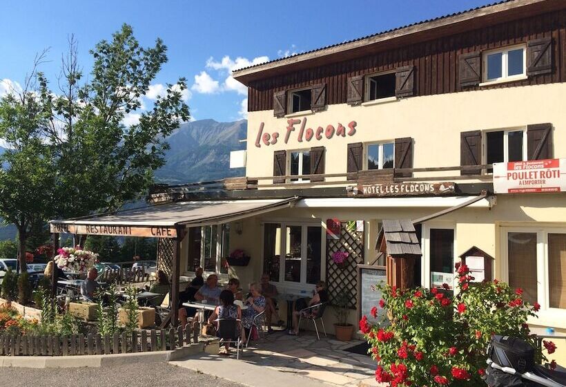 Отель Hôtel Les Flocons