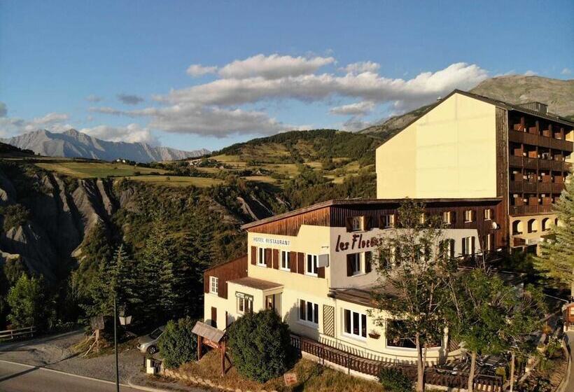 Отель Hôtel Les Flocons