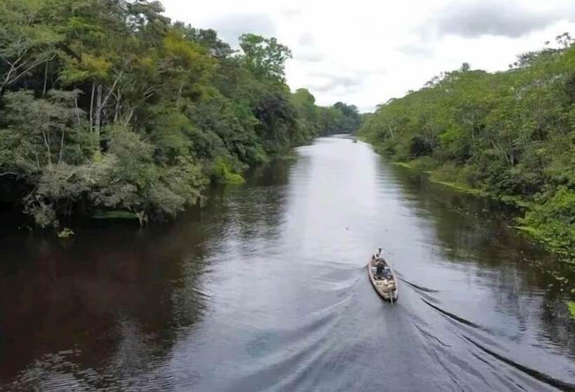 هتل Jacamar Lodge Expeditions