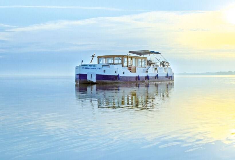 호텔 Kuhnle Tours Hafendorf Müritz