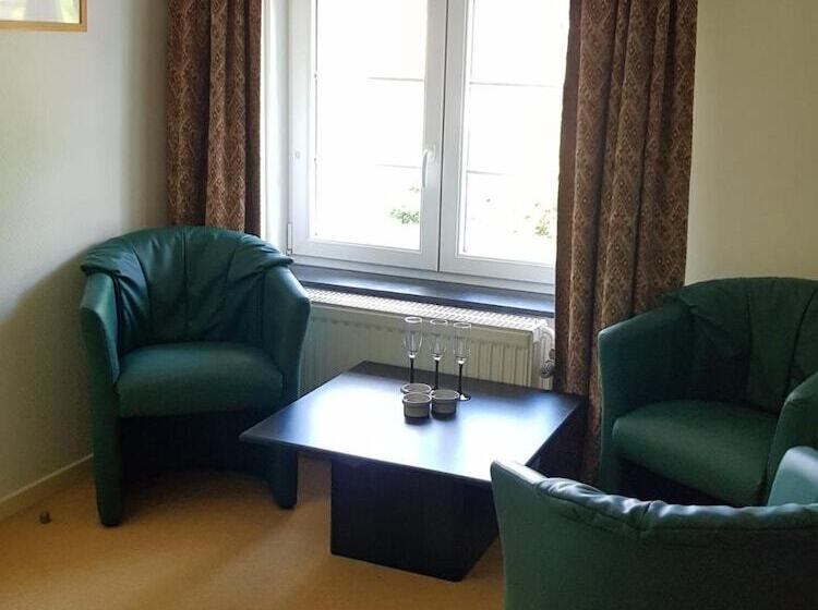 בית מלון כפרי La Châtelaine & Aux Chevaliers