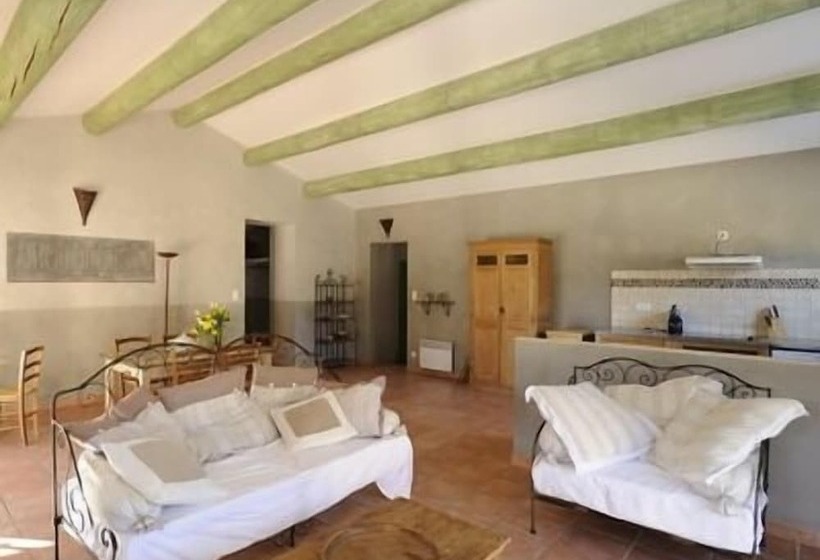 בית מלון כפרי La Ferme Du Gros Noyer