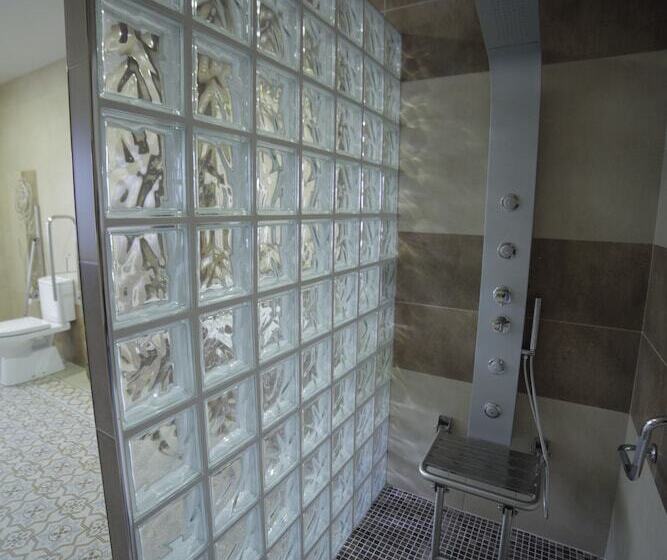 ホテル La Giralda