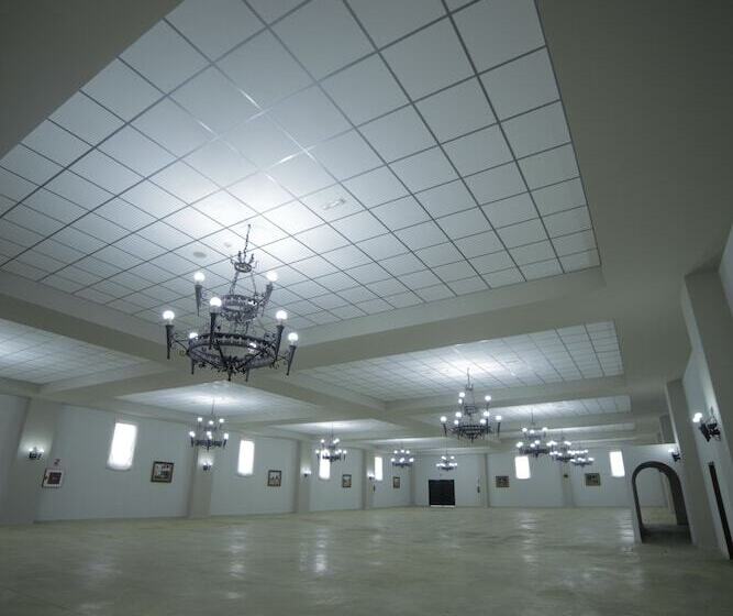 ホテル La Giralda