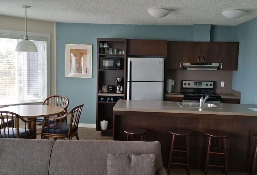 فندق Land's End At Cannon Beach