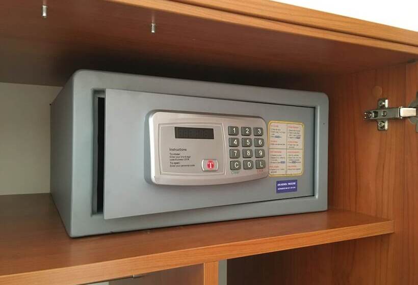 酒店 Meridian   Landshut