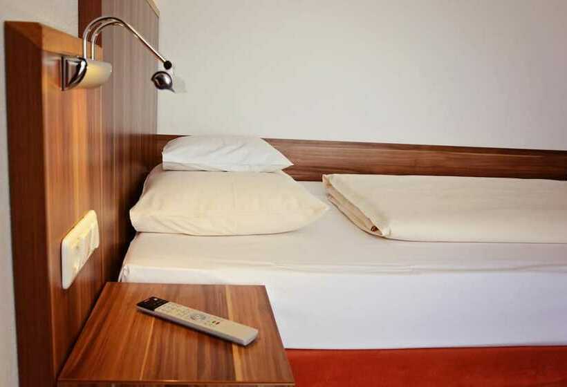 酒店 Meridian   Landshut