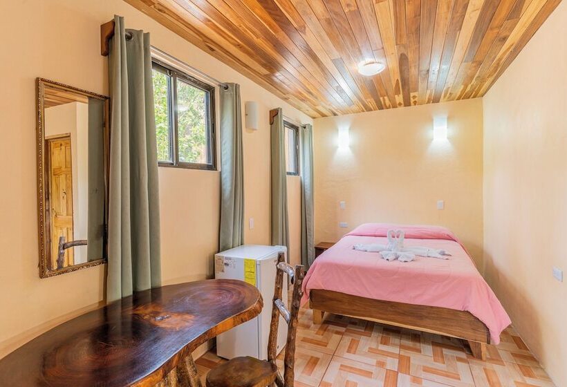 בית מלון כפרי Monteverde Villa Lodge