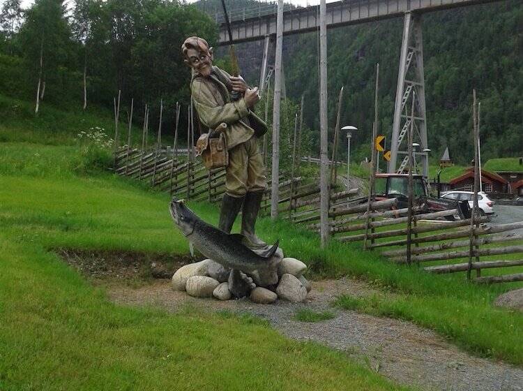 בית מלון כפרי Namsentunet