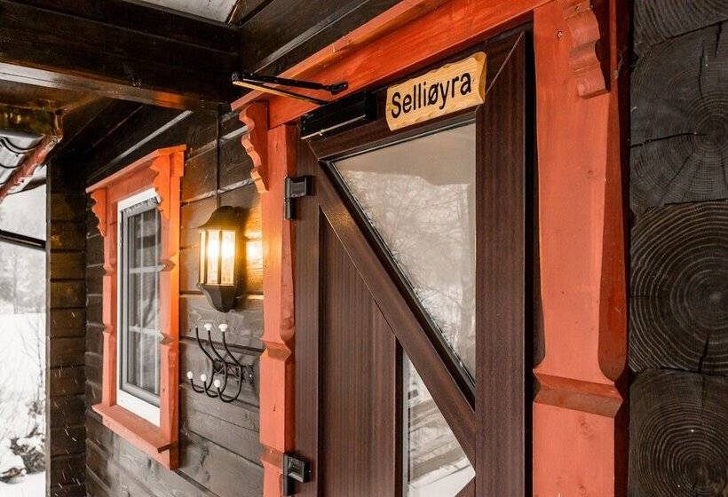 בית מלון כפרי Namsentunet