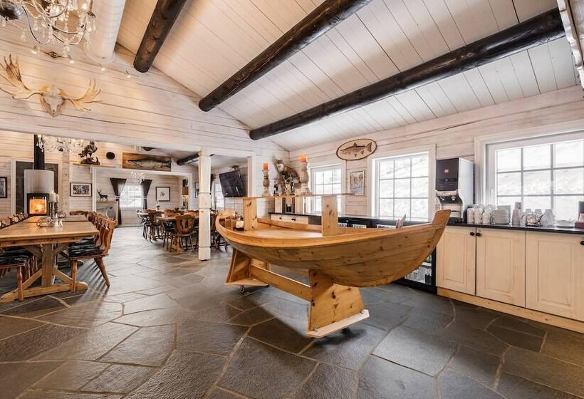 בית מלון כפרי Namsentunet