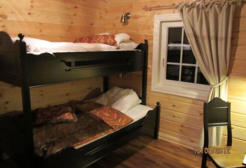 בית מלון כפרי Namsentunet