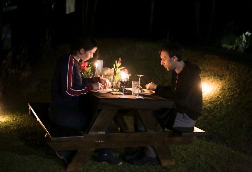 فندق Pacuare River Lodge